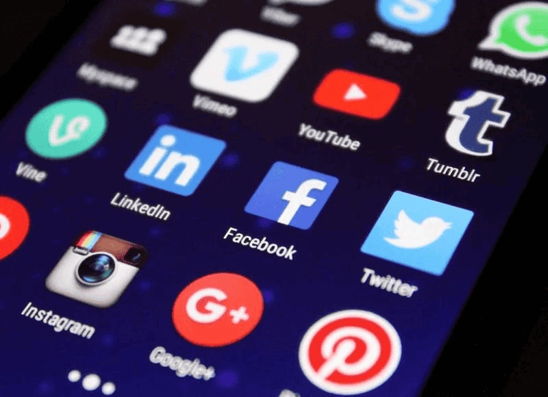 Social Media Post Making Course Banner